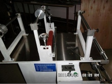 多軸，多料架覆膜機