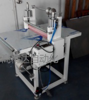 平臺(tái)氣壓型覆膜機(jī)